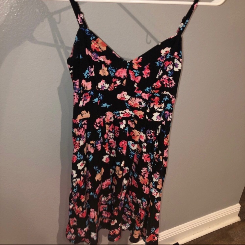 Women’s dress